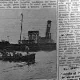 Qui � possibile riconoscere il palombaro barese Giuseppe Carofiglio mentre torna in superficie dopo un tentativo di recupero della carcassa dell'aereo